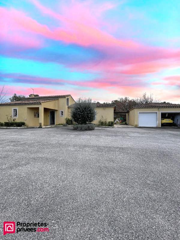 Villa - 220 m² - 7 pièces