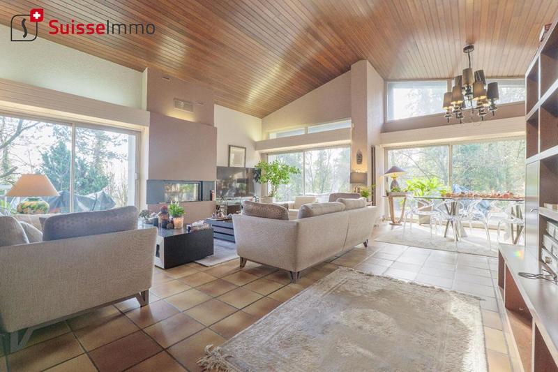 Villa - 230 m² - 9 pièces