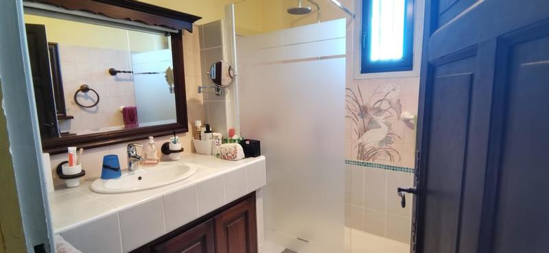 Villa - 302 m² - 13 pièces