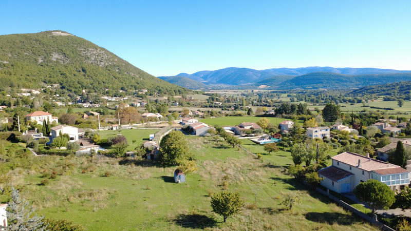 Terrain constructible - 8 085 m²