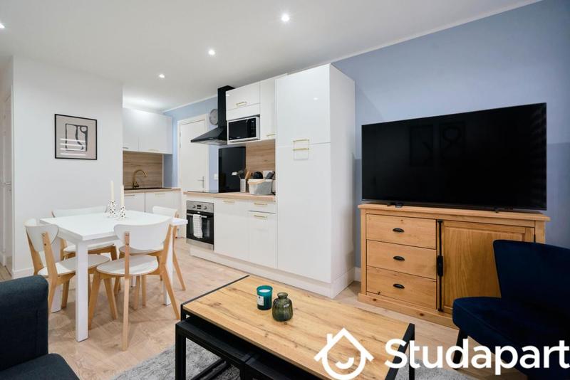 Chambre - 10 m² - 1 pièce