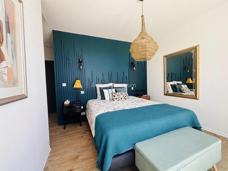 Maison - 143 m² - 5 pièces