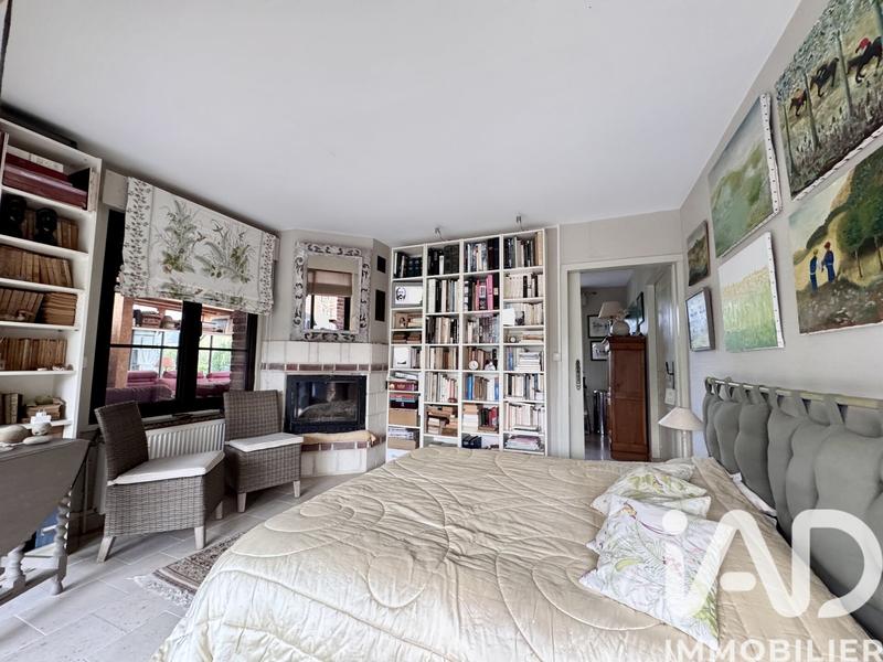 Maison - 293 m² - 10 pièces