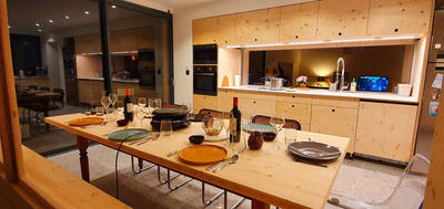 Maison - 215 m² - 8 pièces