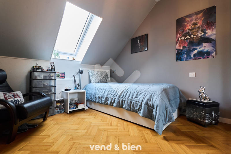 Maison - 121 m² - 6 pièces