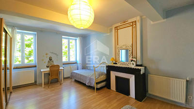 Maison - 430 m² - 15 pièces