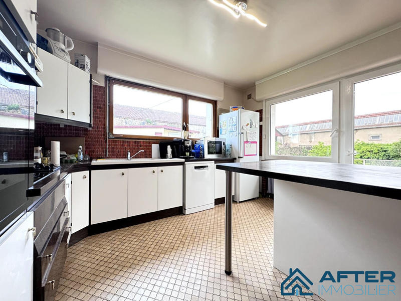 Maison - 175 m² - 6 pièces