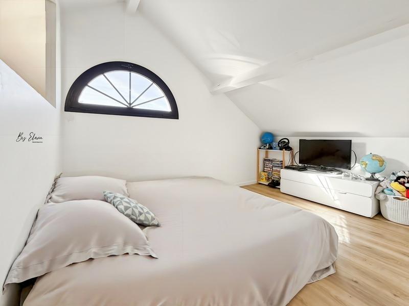 Maison - 137 m² - 6 pièces