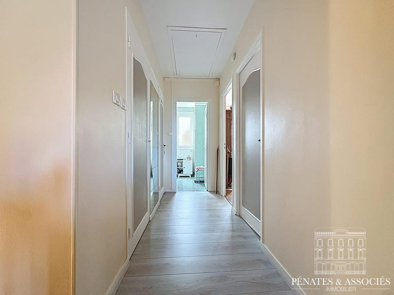 Maison - 121 m² - 5 pièces