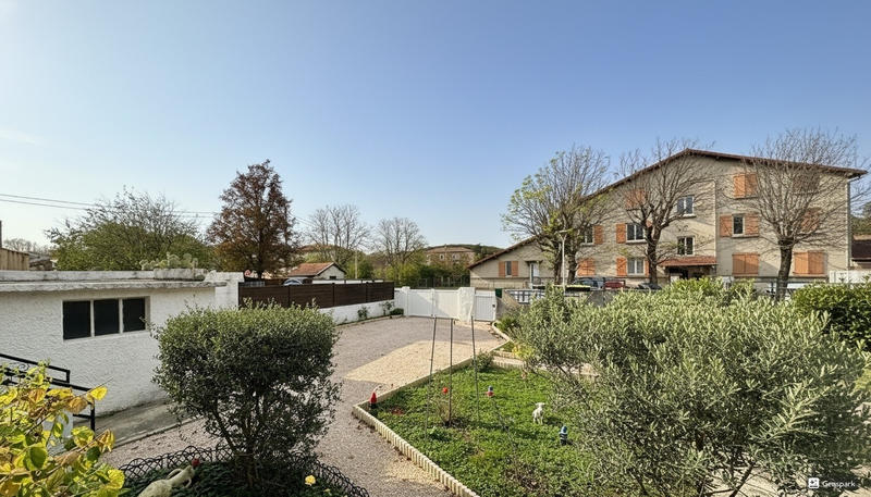 Maison - 96 m² - 4 pièces