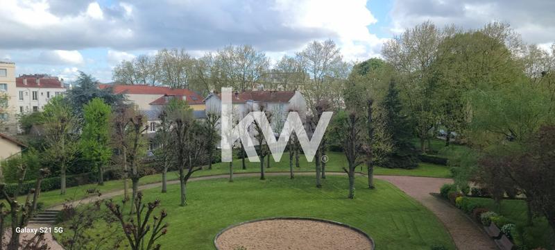 Appartement - 95 m² - 5 pièces