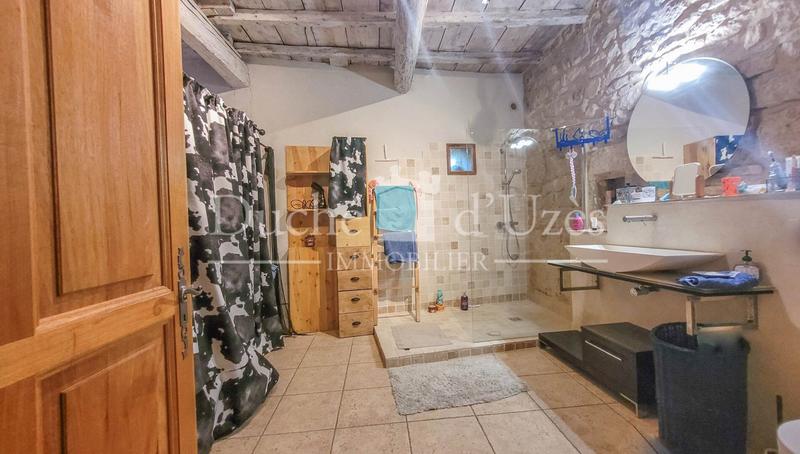 Maison - 200 m² - 10 pièces