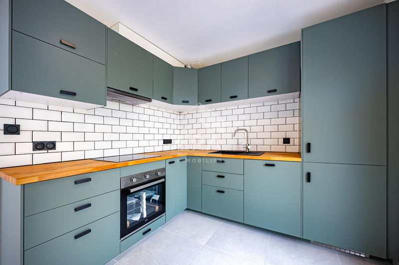 Maison - 98 m² - 3 pièces