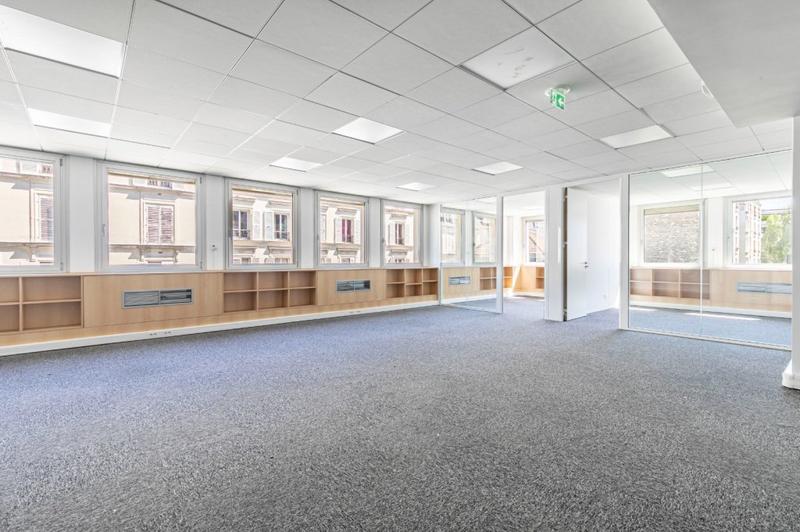 Bureau - 389 m²