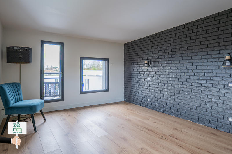 Maison - 280 m² - 7 pièces