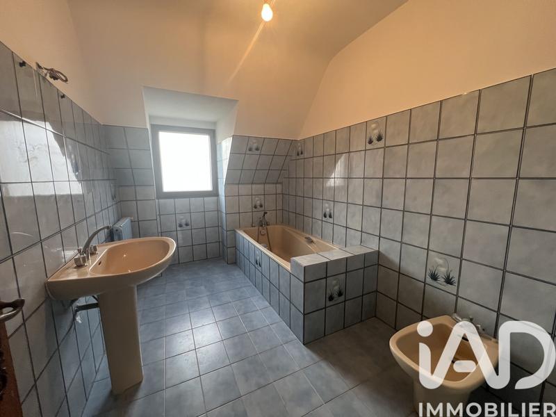 Maison - 174 m² - 5 pièces