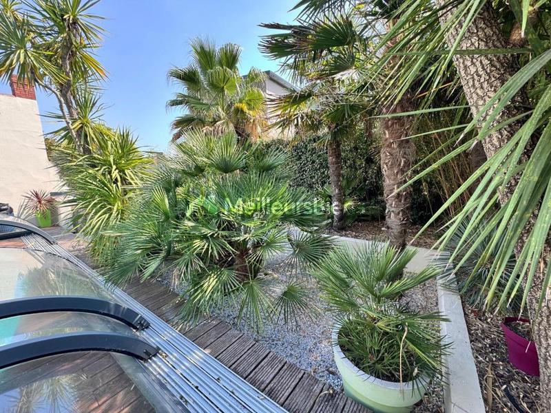 Maison - 167 m² - 7 pièces