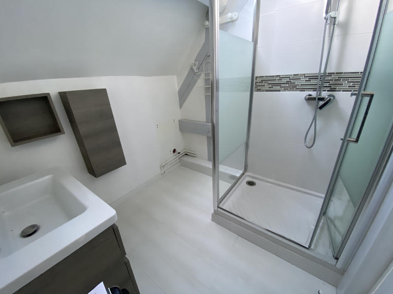 Maison - 150 m² - 10 pièces