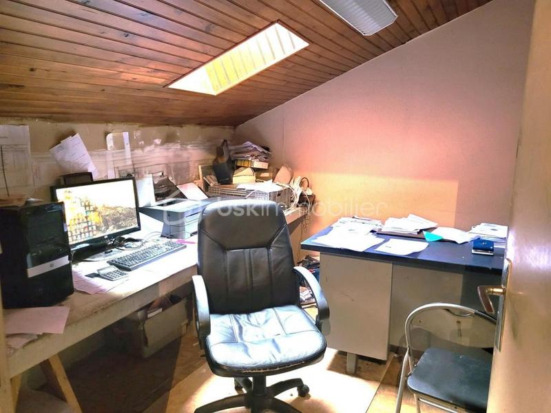 Local commercial - 359 m² - 6 pièces