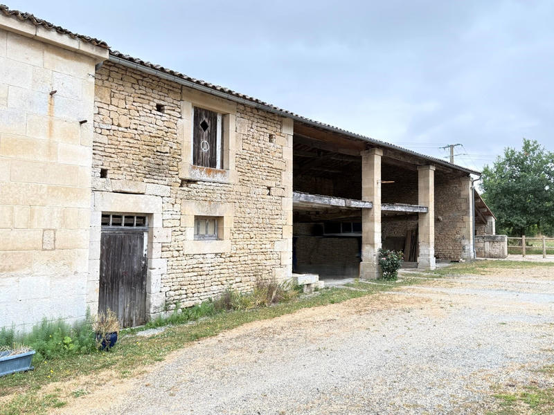 Maison - 200 m² - 7 pièces