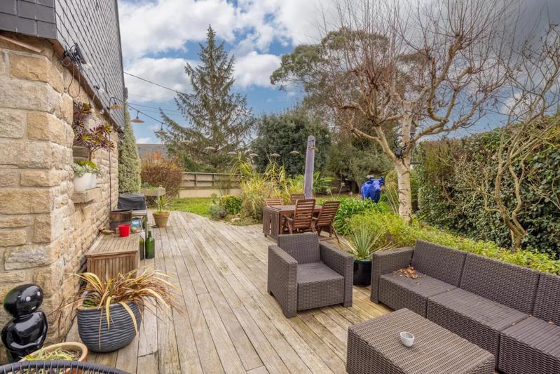 Maison - 203 m² - 8 pièces