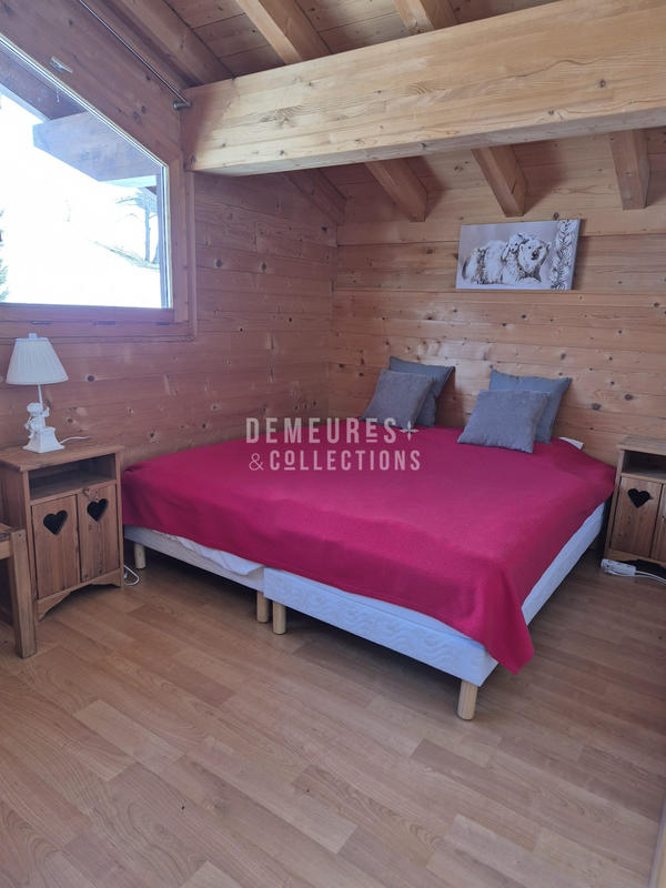 Châlet - 137 m² - 8 pièces