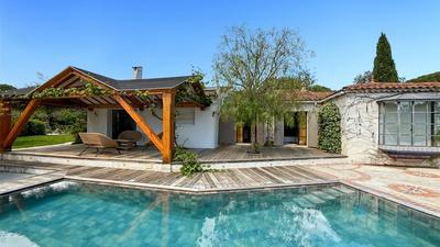 Villa - 182 m² - 5 pièces