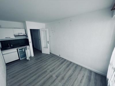 Studio - 18 m² - 1 pièce