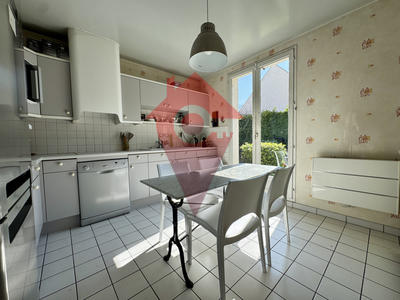 Maison - 159 m² - 7 pièces