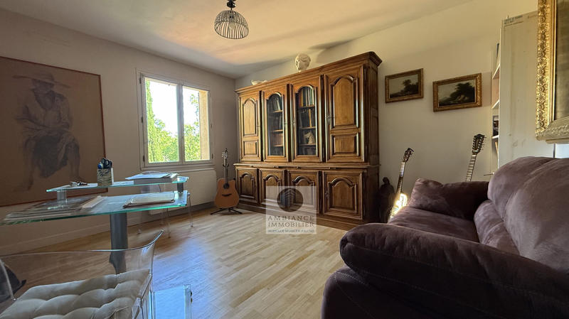 Maison - 225 m² - 10 pièces