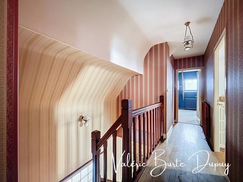 Maison - 130 m² - 7 pièces