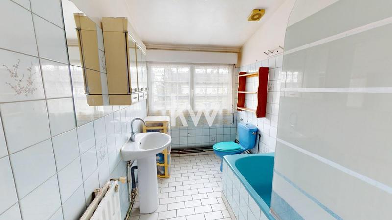 Maison - 120 m² - 8 pièces