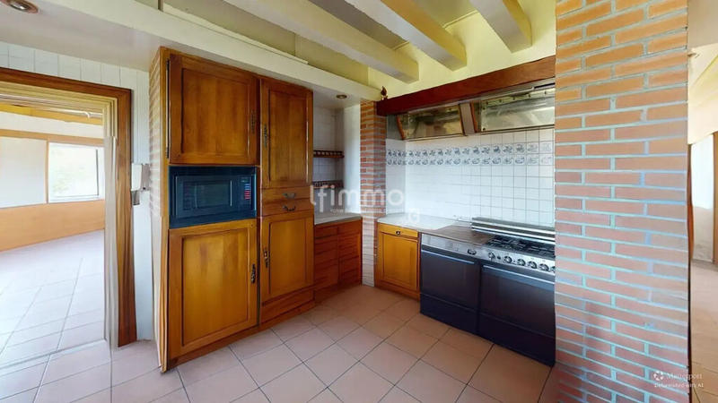 Demeure - 200 m² - 9 pièces