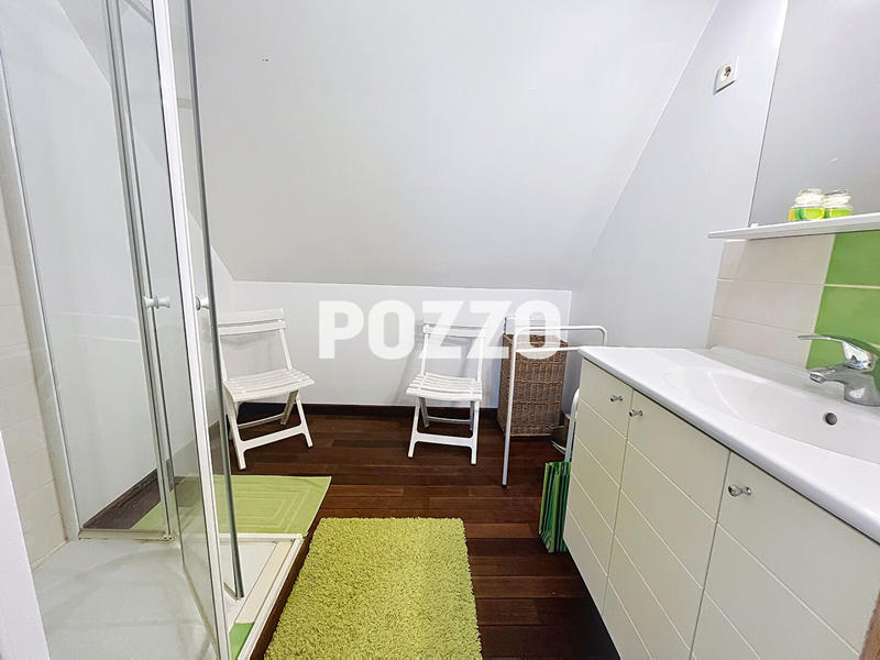 Maison - 240 m² - 9 pièces