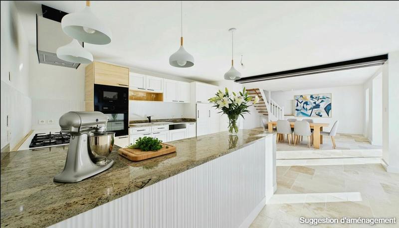 Maison - 202 m² - 6 pièces