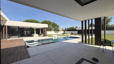 Maison - 282 m² - 7 pièces