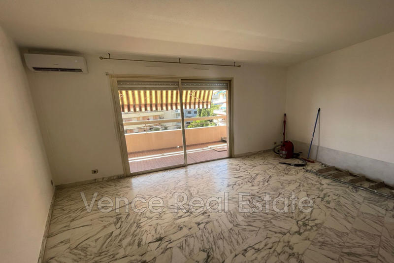 Studio - 28 m² - 1 pièce