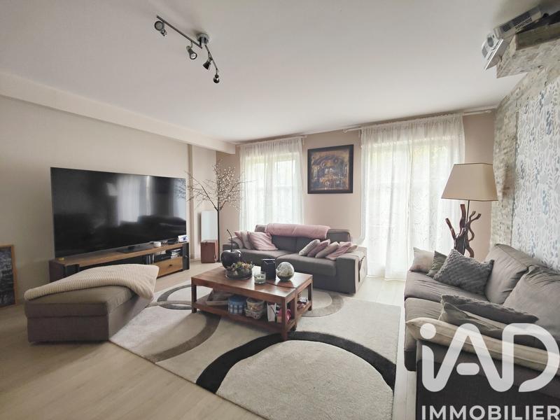 Maison - 90 m² - 5 pièces