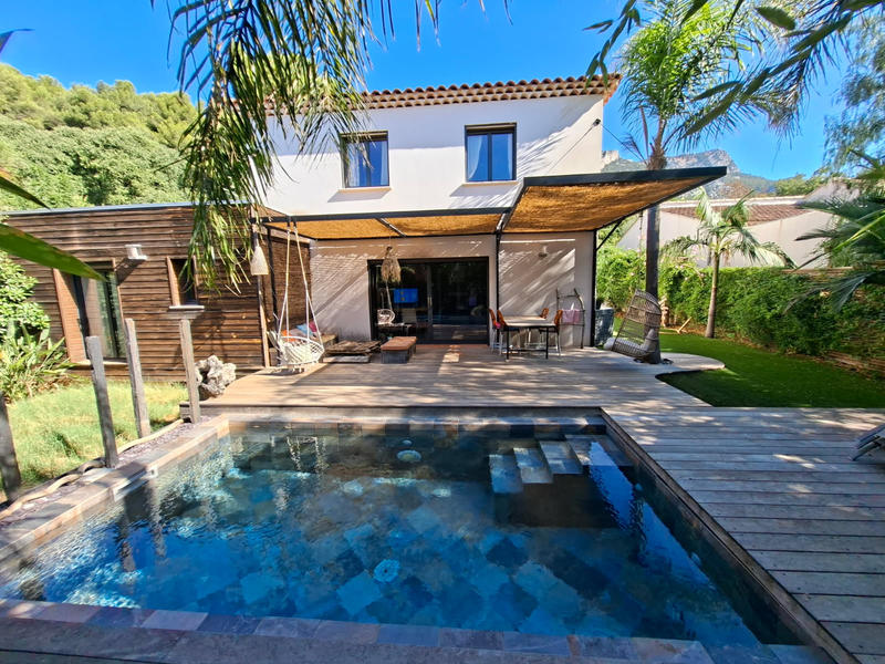 Maison - 138 m² - 5 pièces