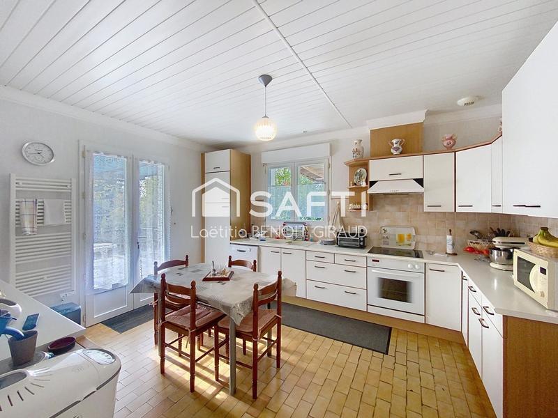 Maison - 190 m² - 6 pièces