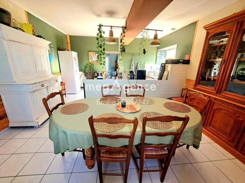 Maison - 140 m² - 7 pièces