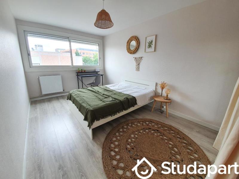 Chambre - 12 m² - 1 pièce