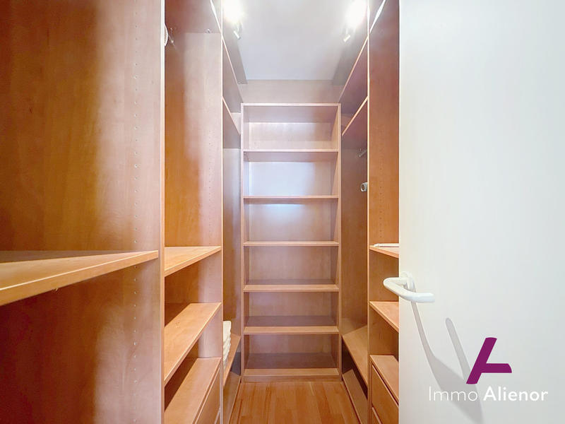 Appartement - 106 m² - 4 pièces