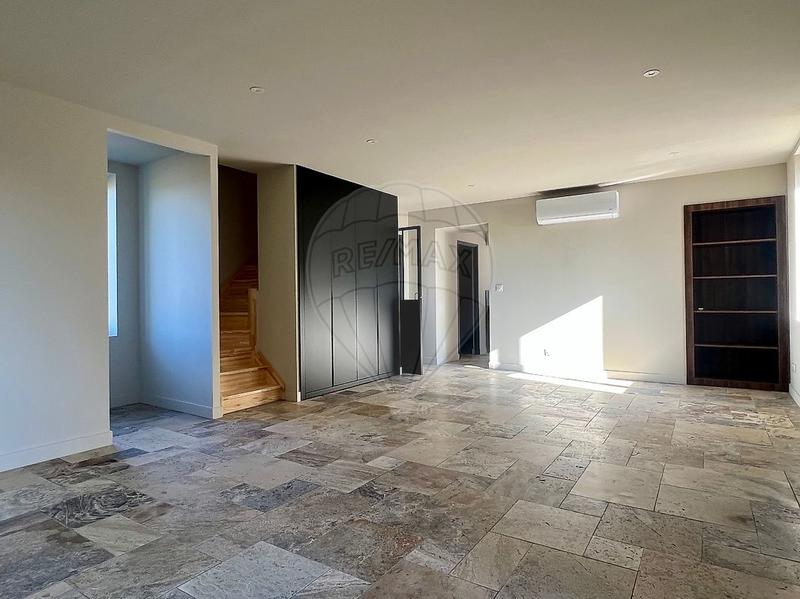 Maison - 180 m² - 6 pièces