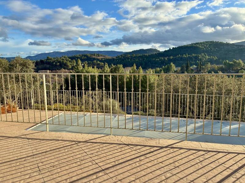 Maison en pierre - 142 m² - 6 pièces