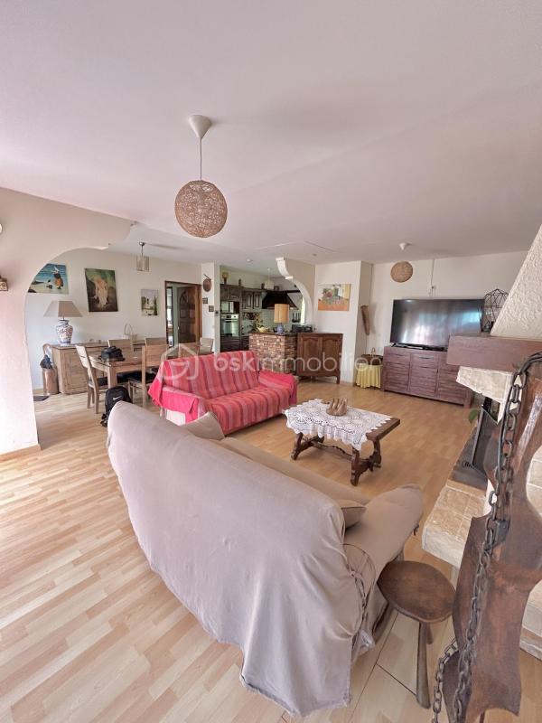 Maison - 120 m² - 4 pièces