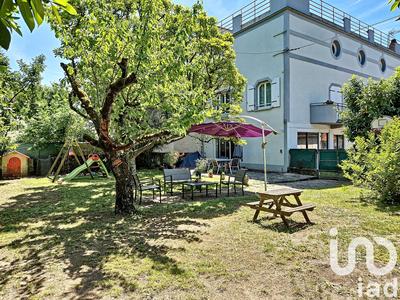 Maison de ville - 240 m² - 6 pièces