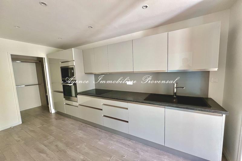 Appartement - 76 m² - 3 pièces