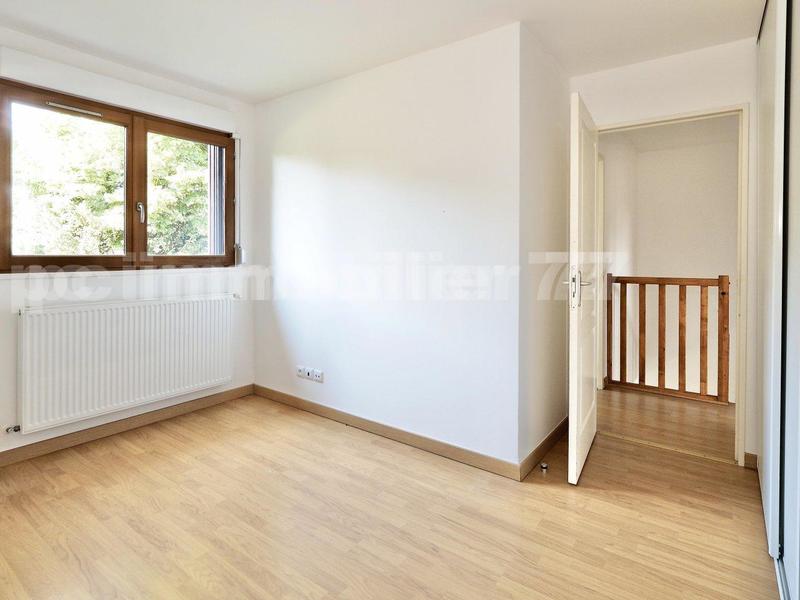 Maison de bois - 98 m² - 6 pièces