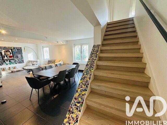 Maison - 140 m² - 5 pièces